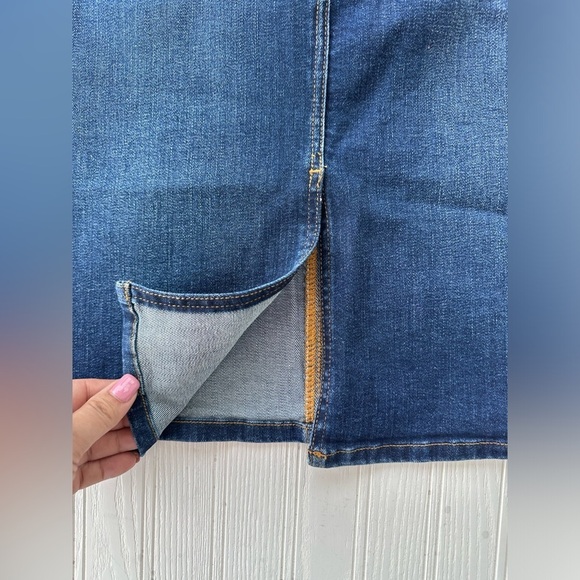 yesta medium wash knee length skirt size 14,22/24 - Picture 2 of 6